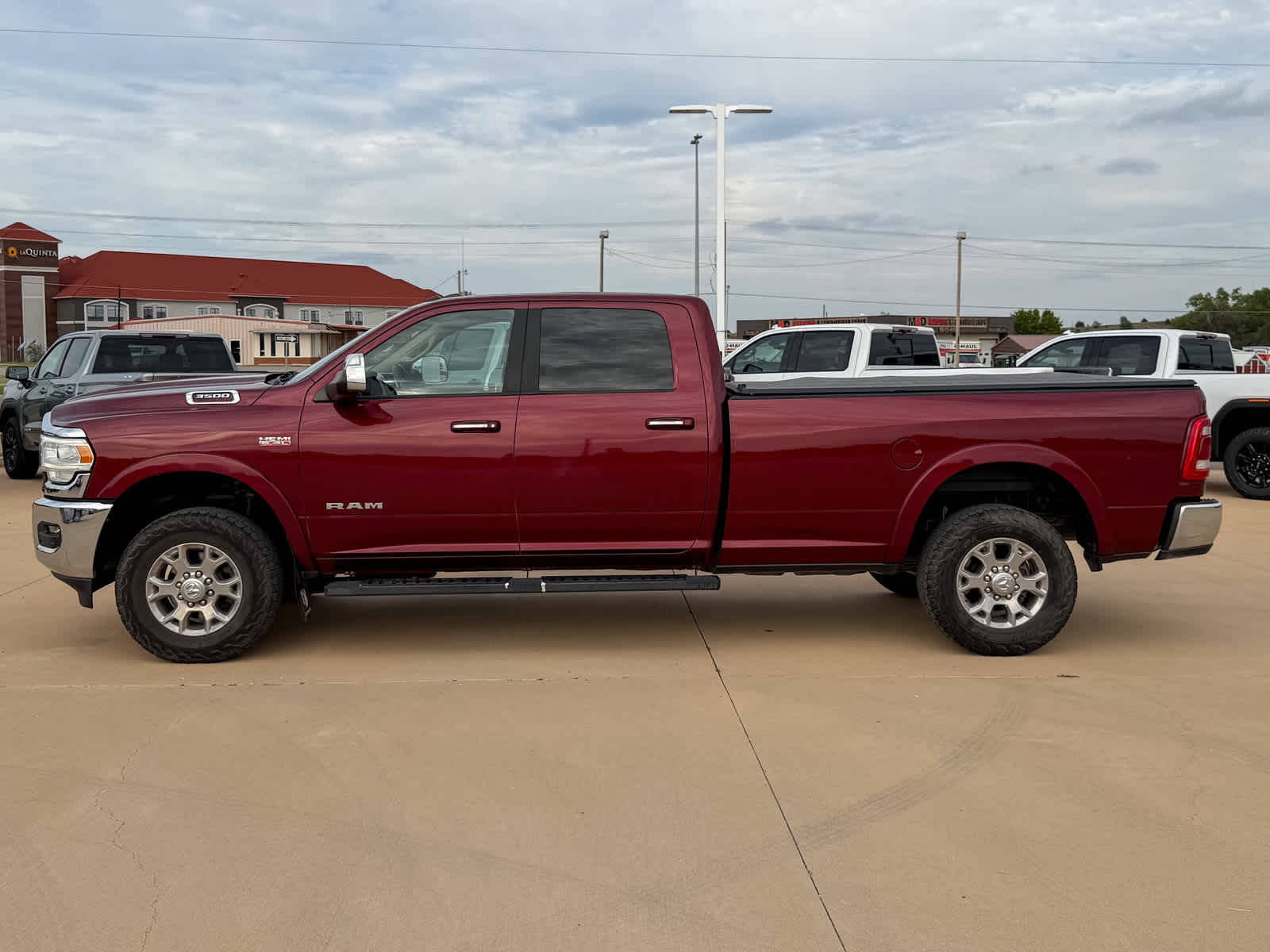 2020 RAM 3500 Laramie Crew Cab 4x4 8' Box