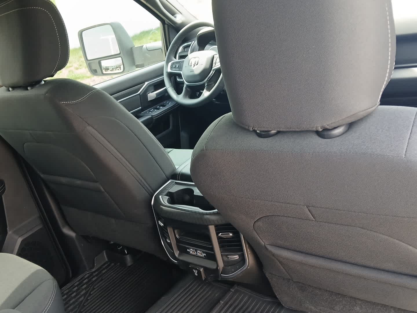 2025 RAM 3500 Big Horn Crew Cab 4x4 8' Box