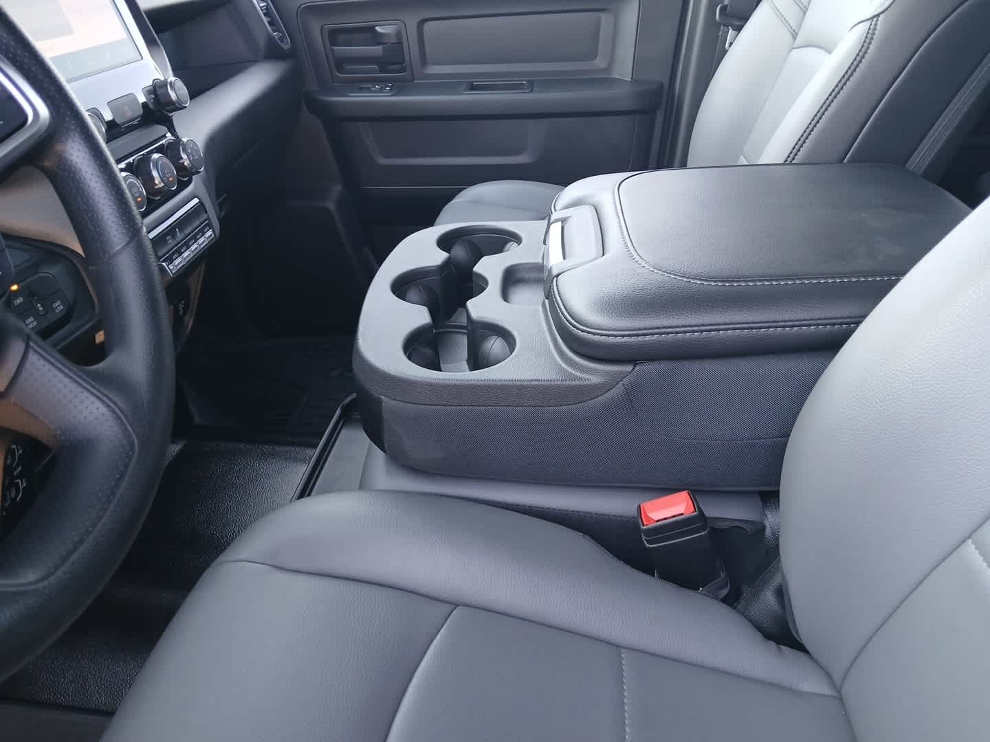 2025 RAM 3500 Tradesman Crew Cab 4x4 8' Box