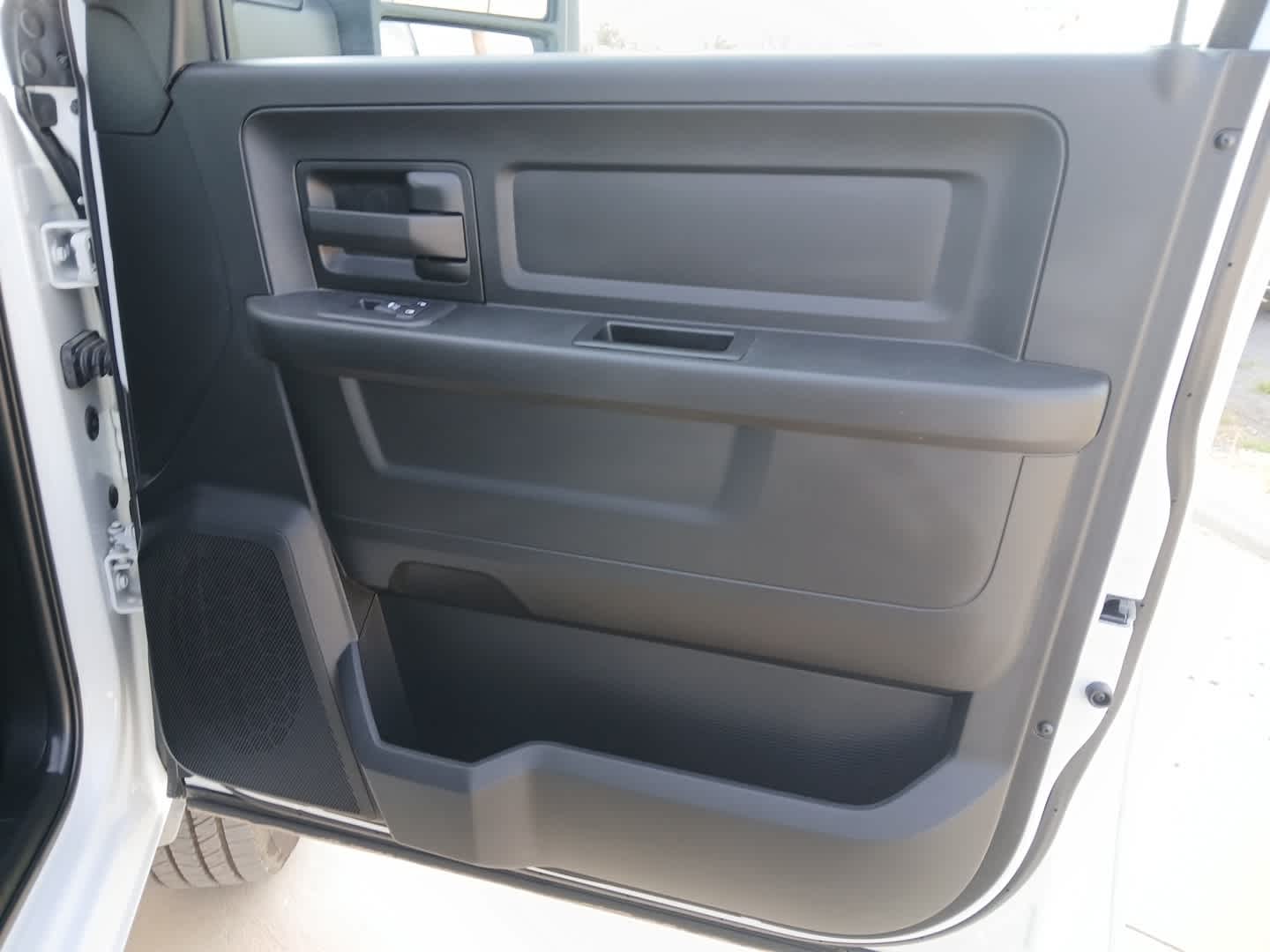 2025 RAM 3500 Tradesman Crew Cab 4x4 8' Box