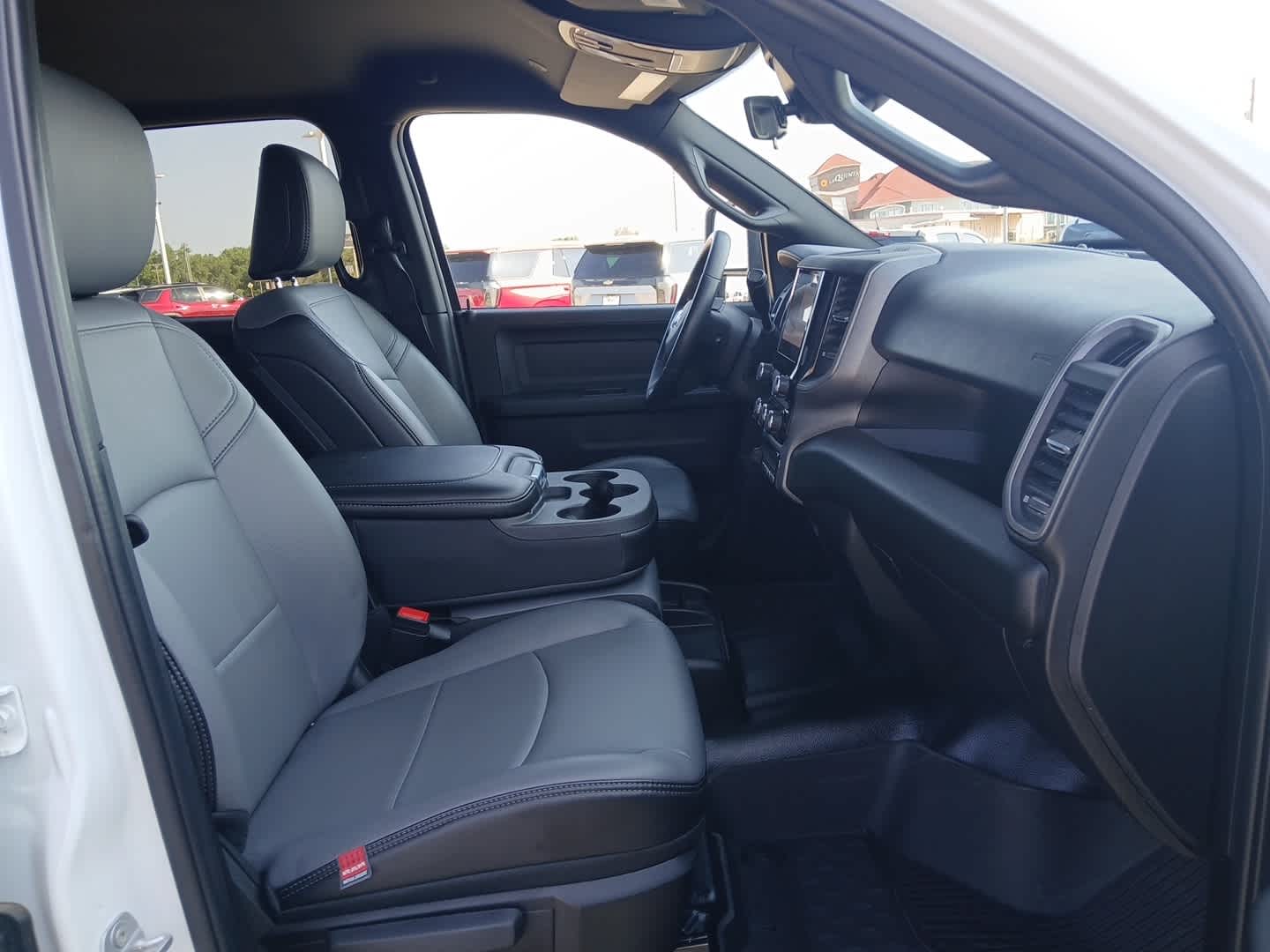 2025 RAM 3500 Tradesman Crew Cab 4x4 8' Box