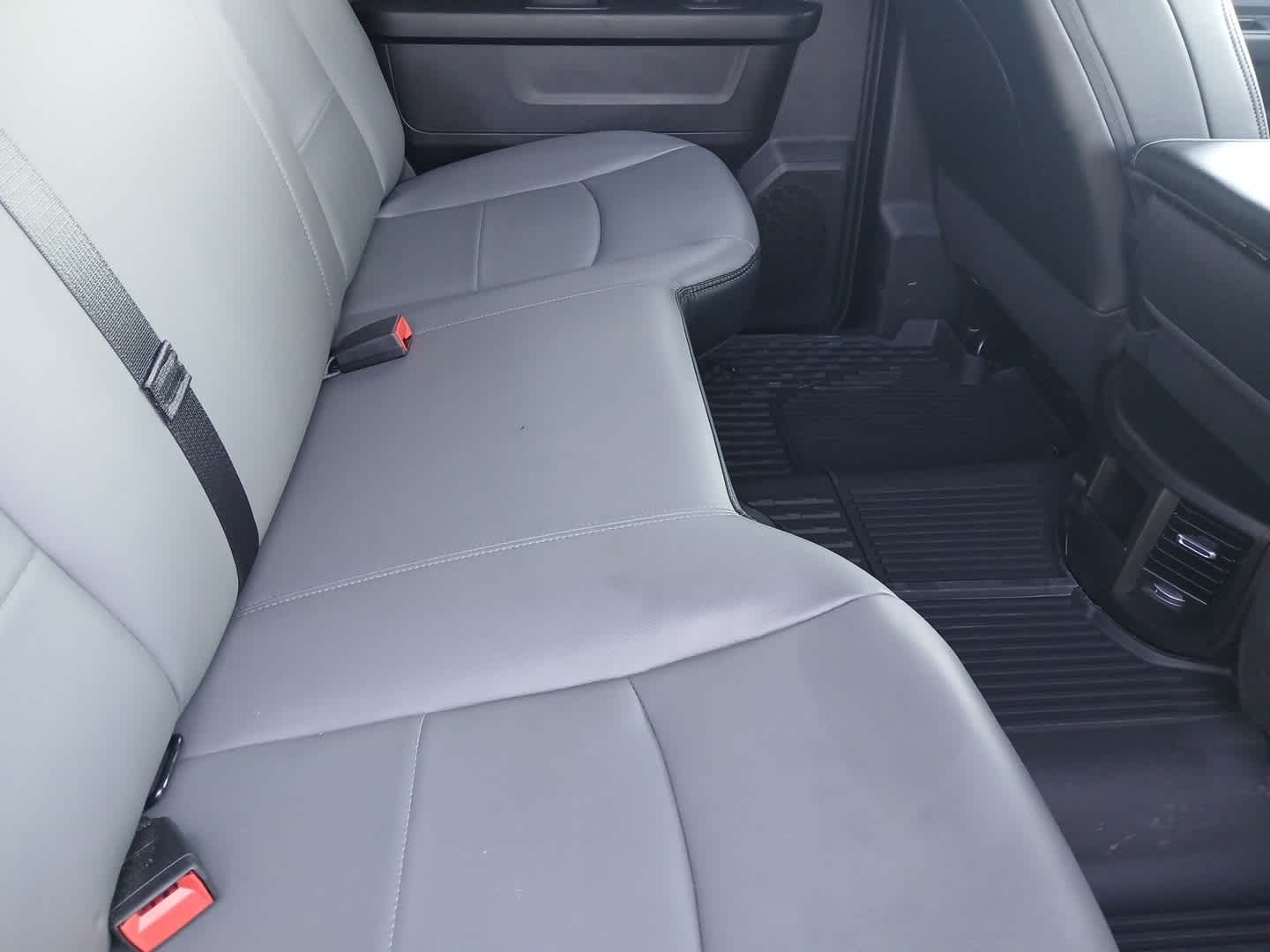 2025 RAM 3500 Tradesman Crew Cab 4x4 8' Box