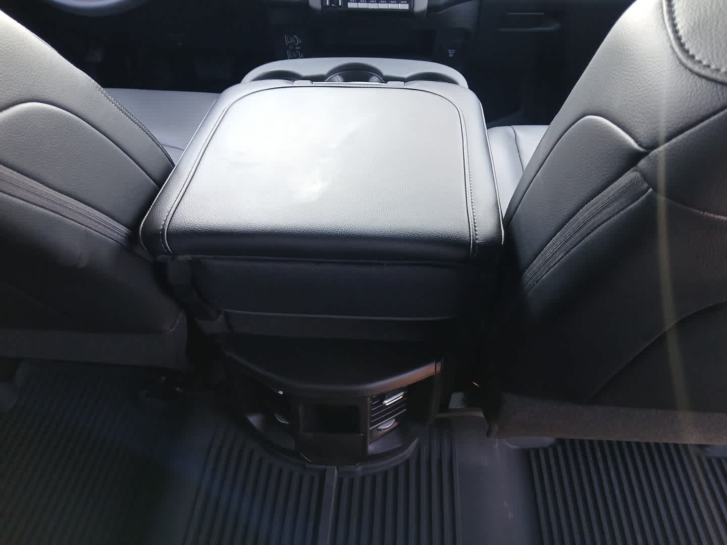 2025 RAM 3500 Tradesman Crew Cab 4x4 8' Box