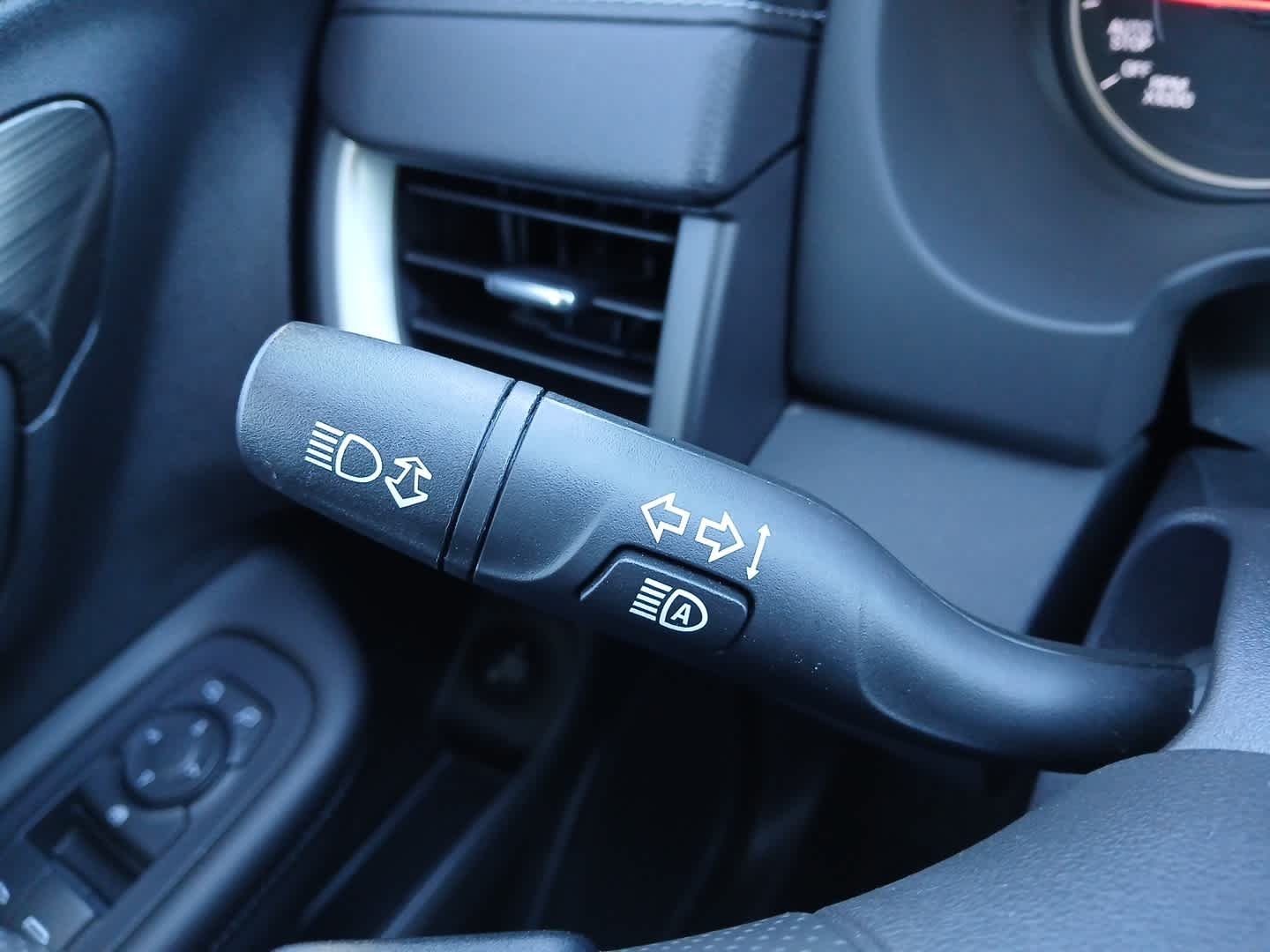 2023 GMC Terrain AWD SLE