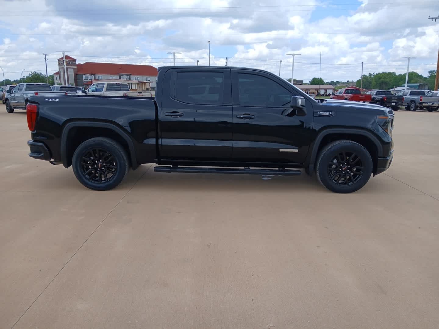 2026 GMC Sierra 1500 Crew Cab, Short Bed, Elevation, 4WD