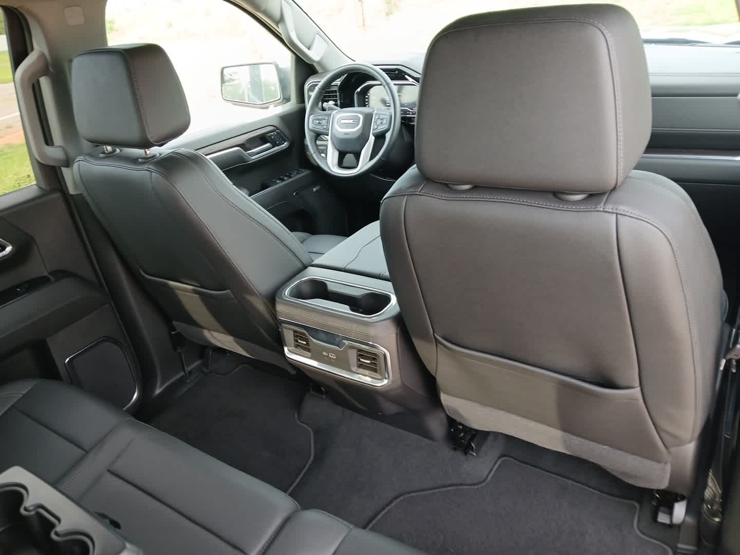 2024 GMC Sierra 1500 4WD Crew Cab Short Box SLT