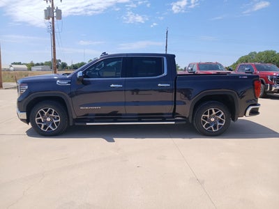 2022 GMC Sierra 1500 4WD Crew Cab Short Box SLT