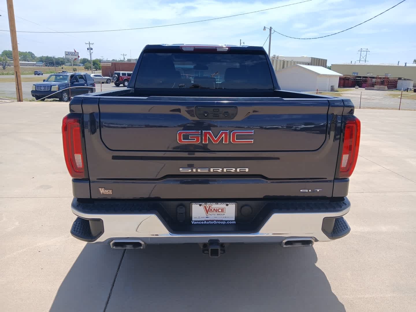 2022 GMC Sierra 1500 4WD Crew Cab Short Box SLT