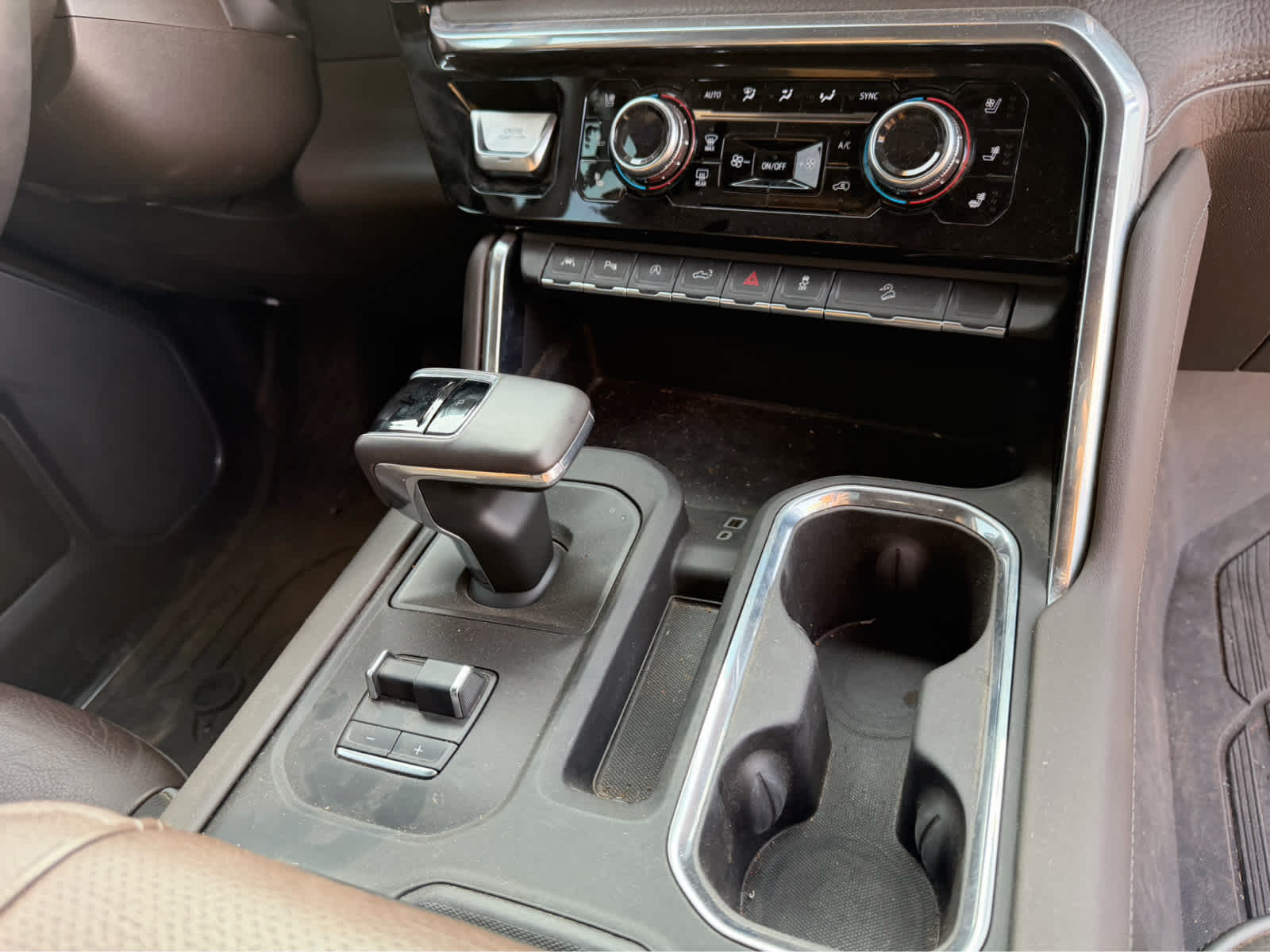 2025 GMC Sierra 1500 4WD Crew Cab Short Box Denali
