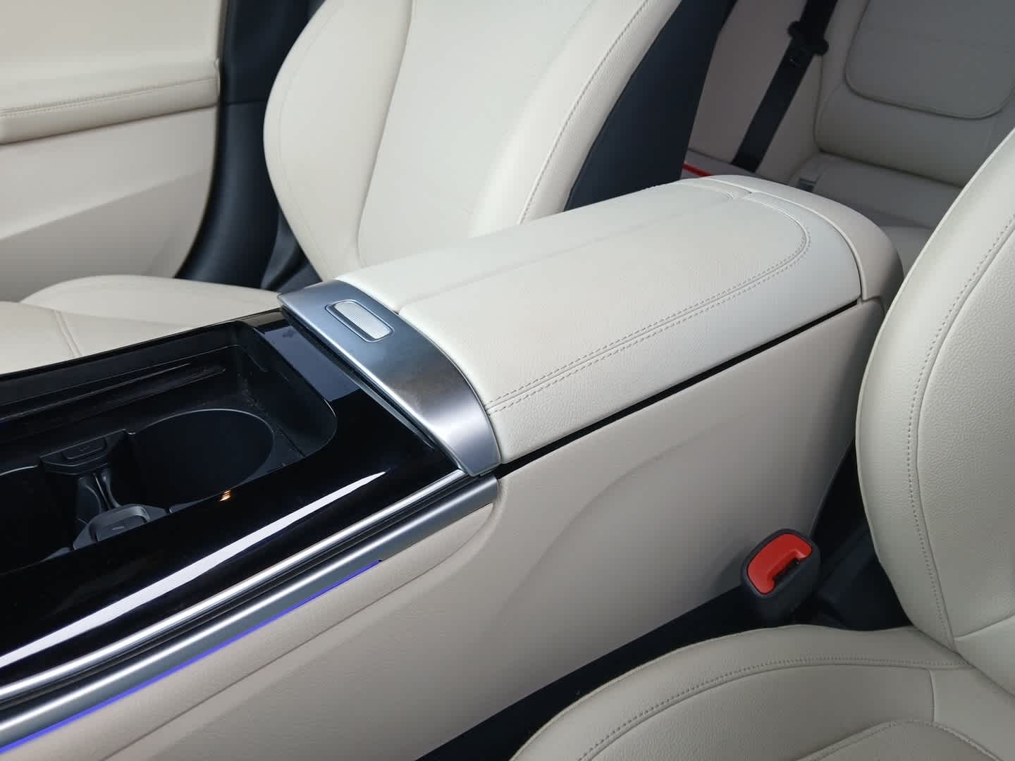 2025 Mercedes-Benz C 300 C 300