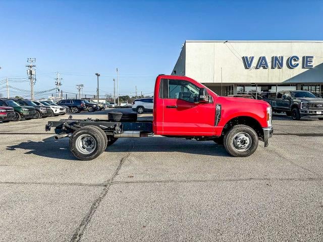 2025 Ford Super Duty F-350 DRW XL