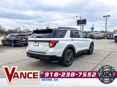 2025 Ford Explorer ST-Line