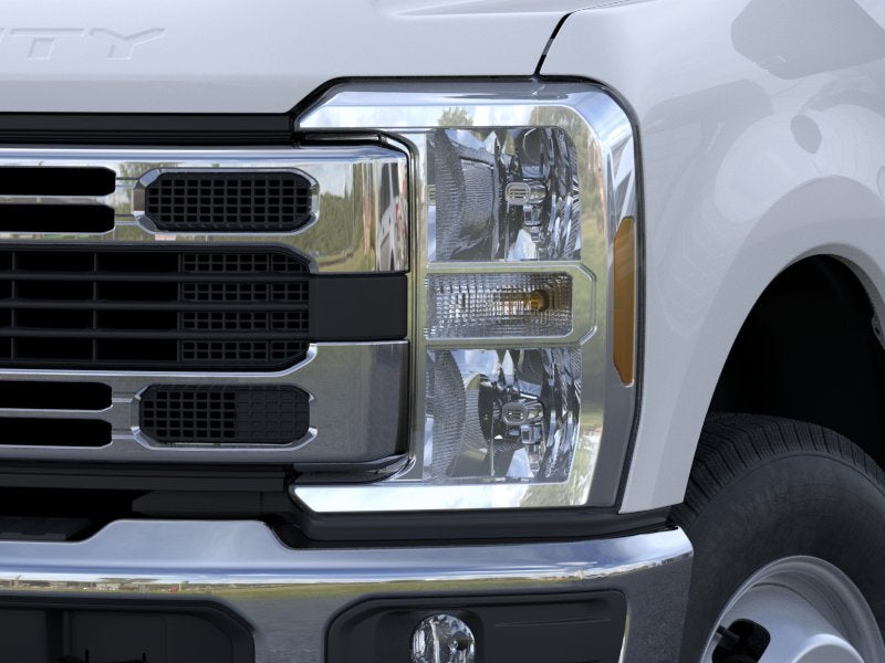 2026 Ford Super Duty F-350 DRW Pickup XLT