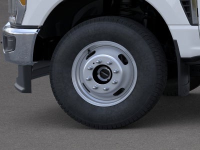 2026 Ford Super Duty F-350 DRW Pickup XLT