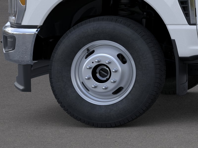 2026 Ford Super Duty F-350 DRW Pickup XLT