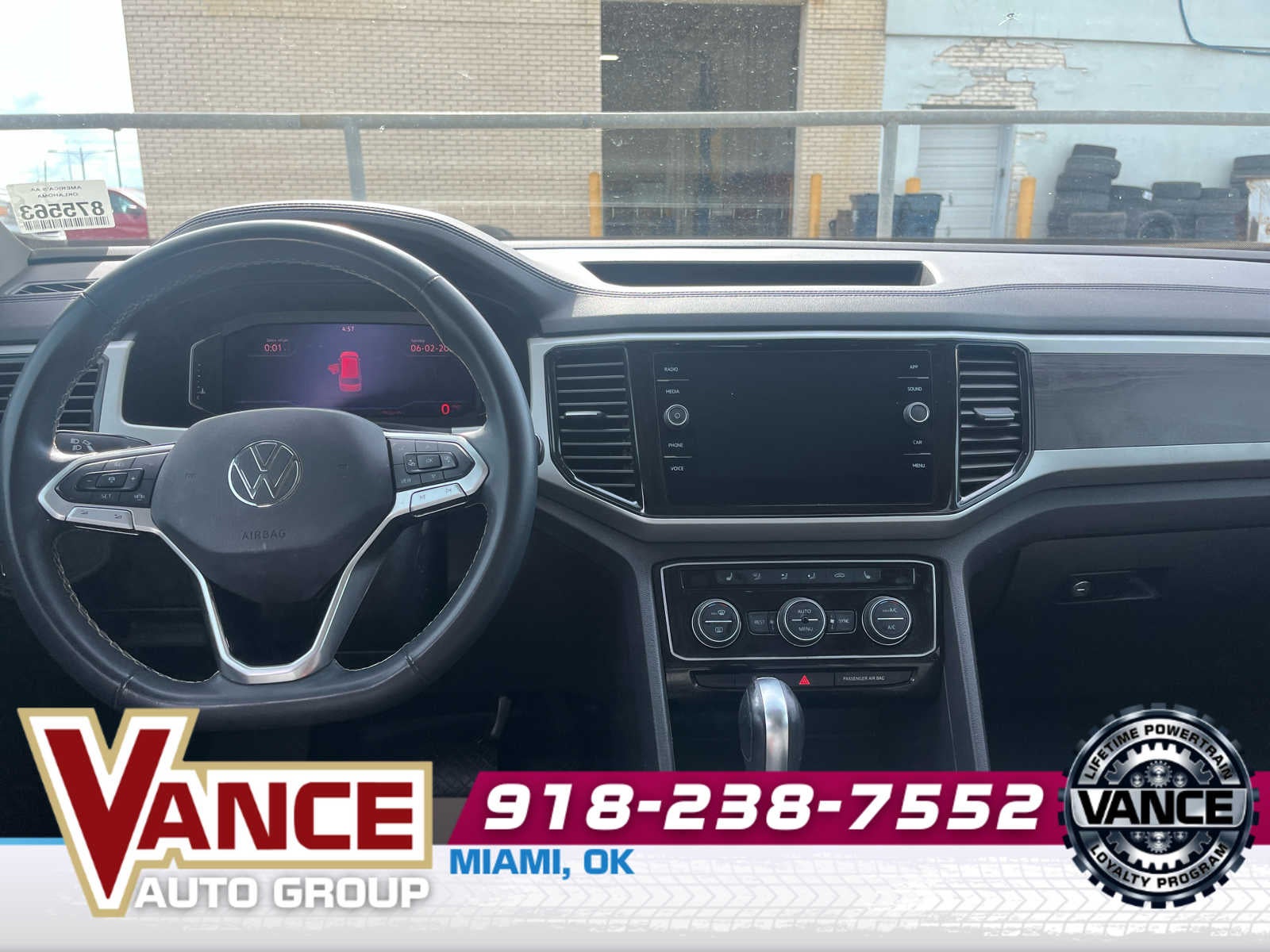 2022 Volkswagen Atlas 3.6L V6 SE w/Technology