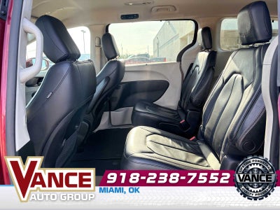 2018 Chrysler Pacifica Touring L