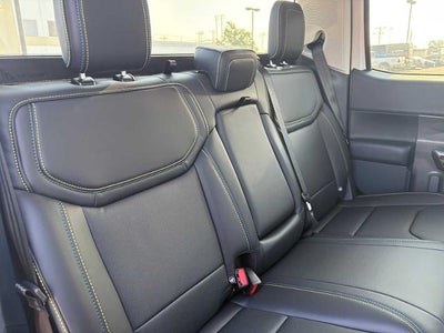 2025 Ford Maverick Lobo Standard