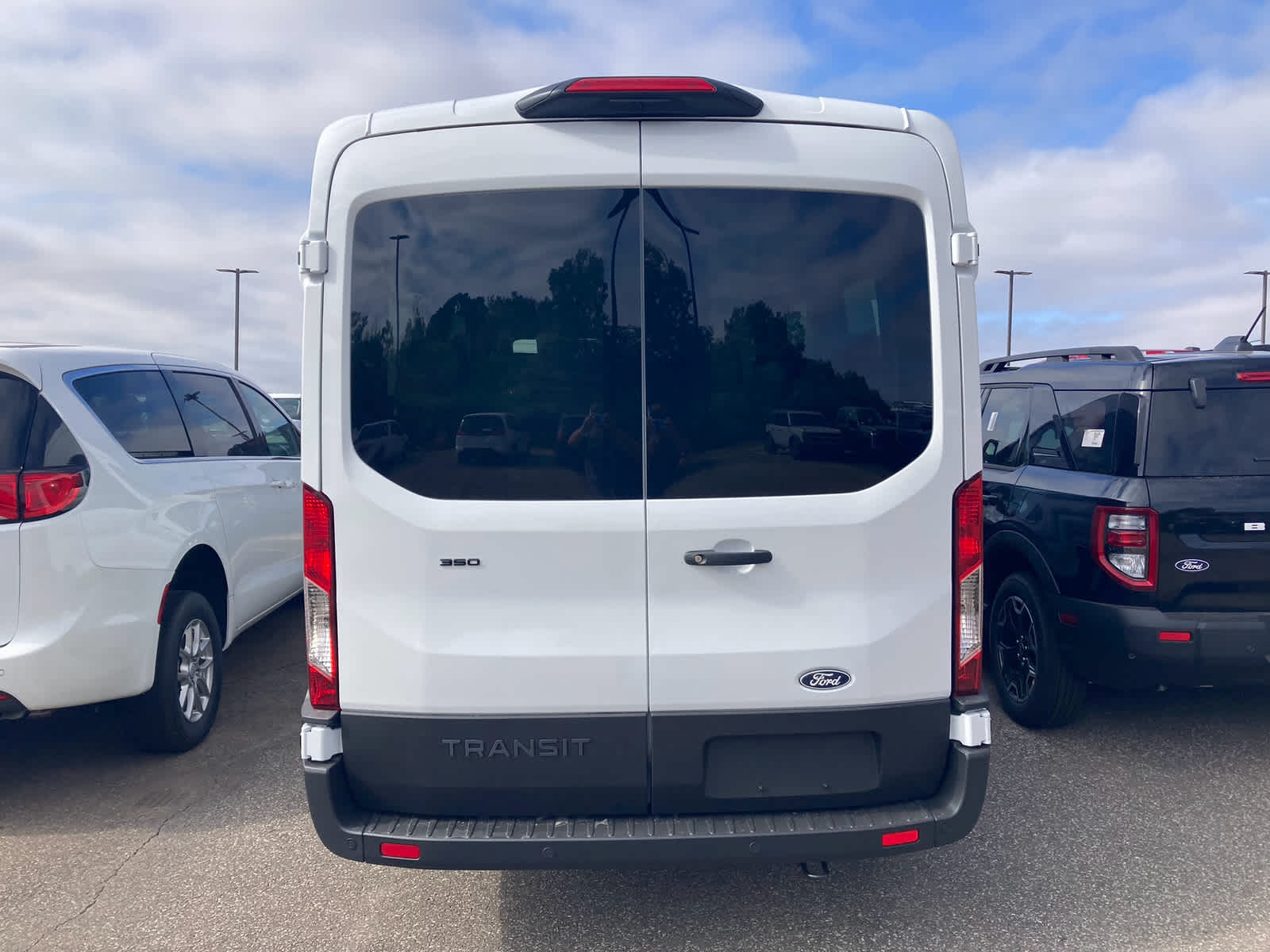 2027 Ford Transit Passenger Wagon XL