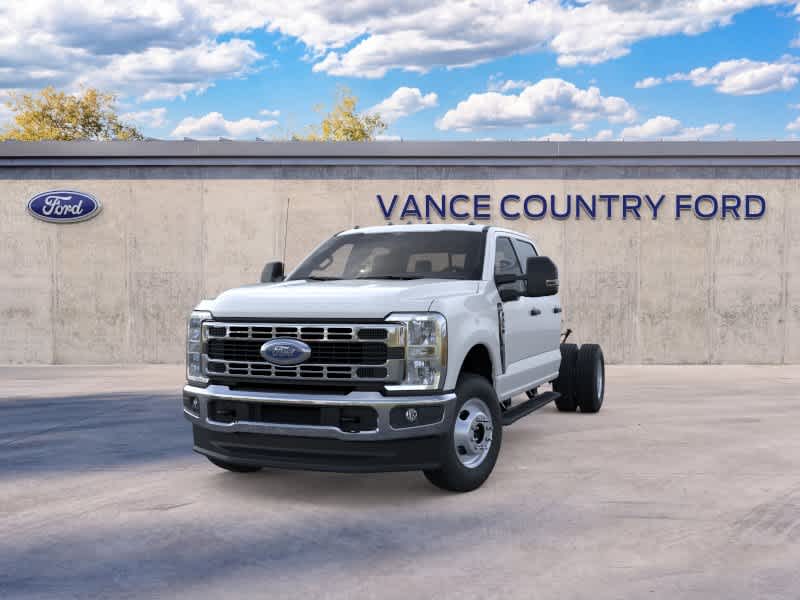 2026 Ford Super Duty F-350 DRW Chassis Cab XL