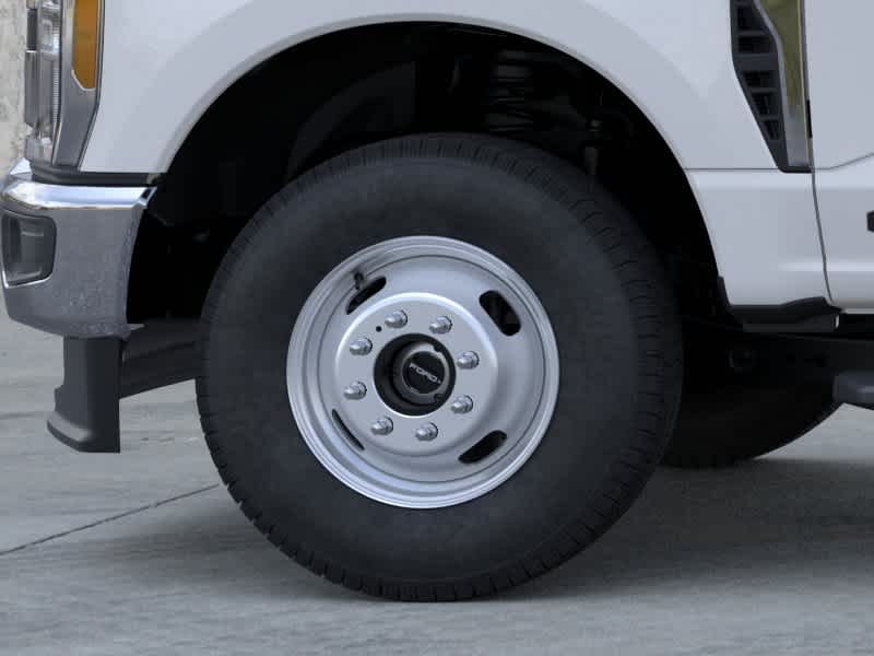 2026 Ford Super Duty F-350 DRW Chassis Cab XL