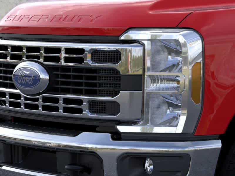 2025 Ford Super Duty F-350 DRW Chassis Cab XL