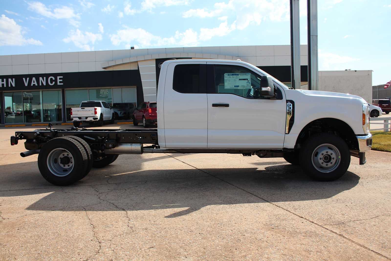 2026 Ford Super Duty F-350 DRW Chassis Cab XL