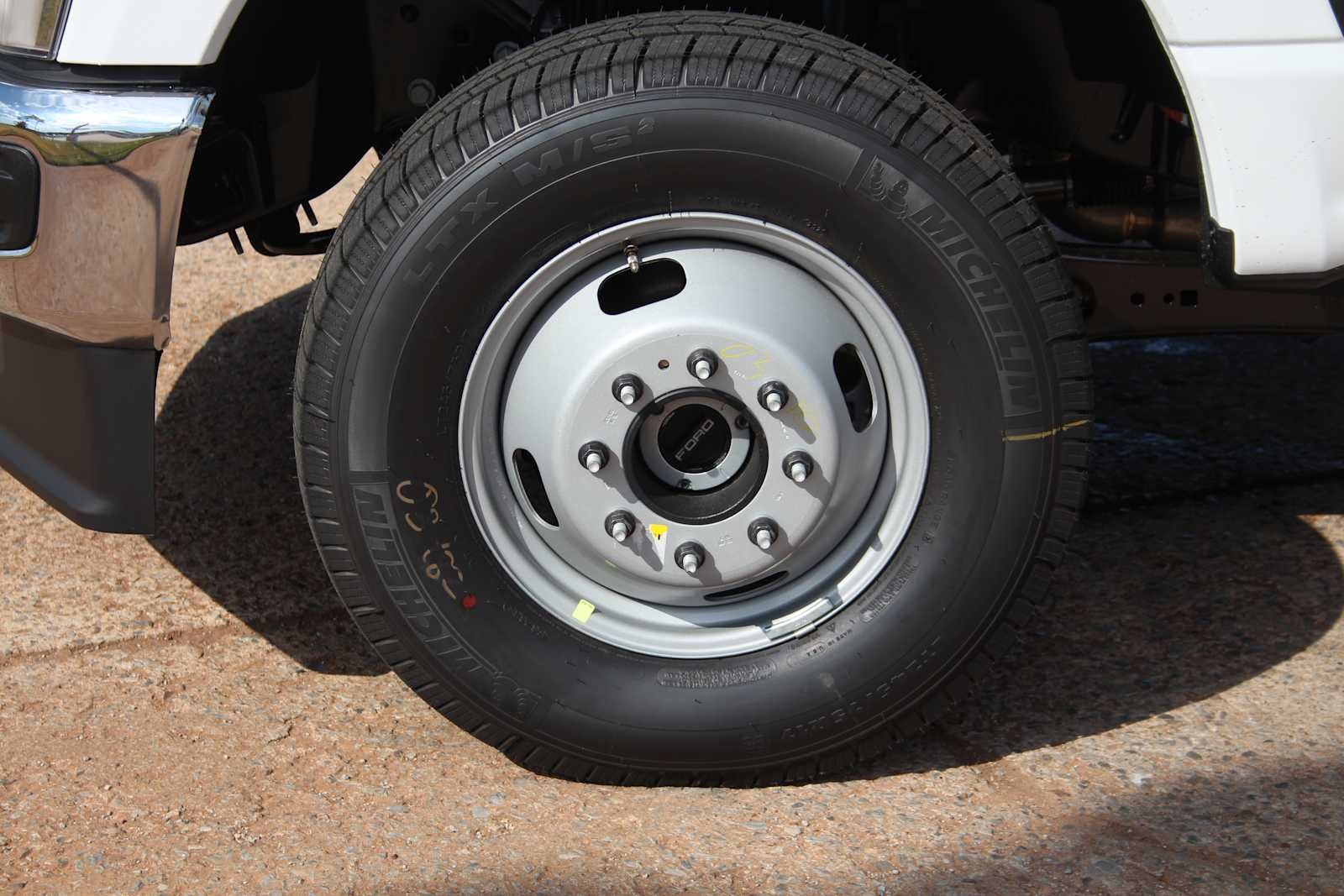 2026 Ford Super Duty F-350 DRW Chassis Cab XL