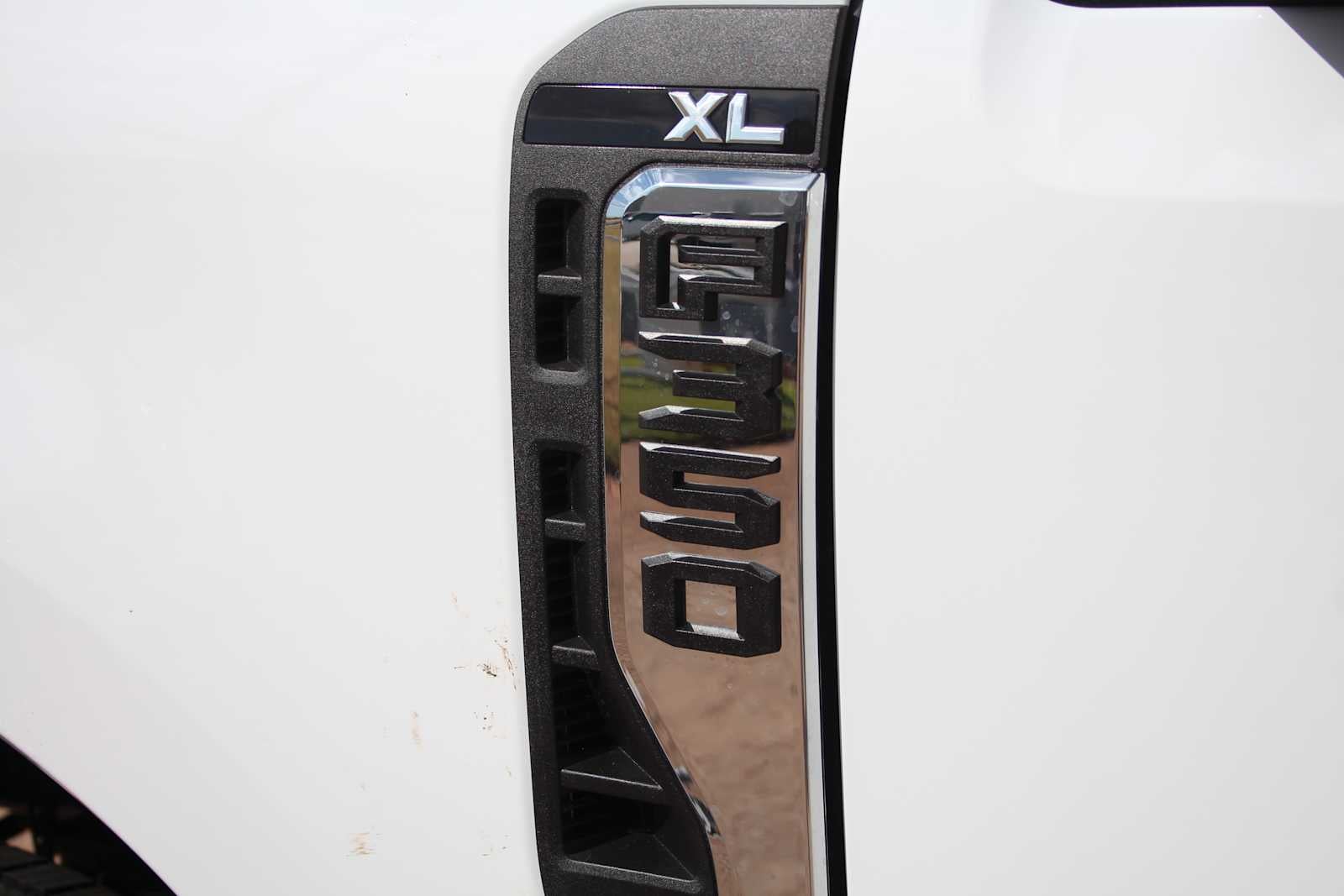 2026 Ford Super Duty F-350 DRW Chassis Cab XL