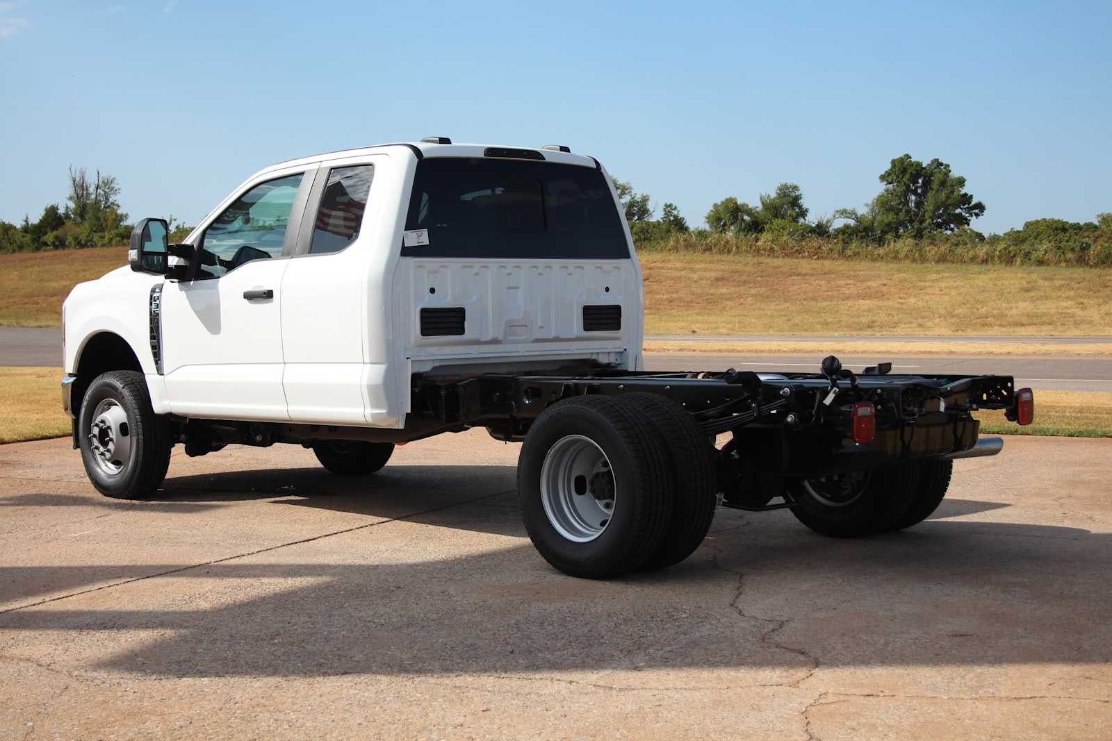 2026 Ford Super Duty F-350 DRW Chassis Cab XL