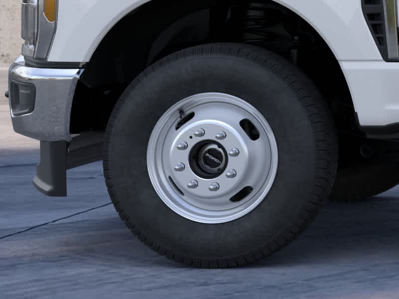 2026 Ford Super Duty F-350 DRW Chassis Cab XL