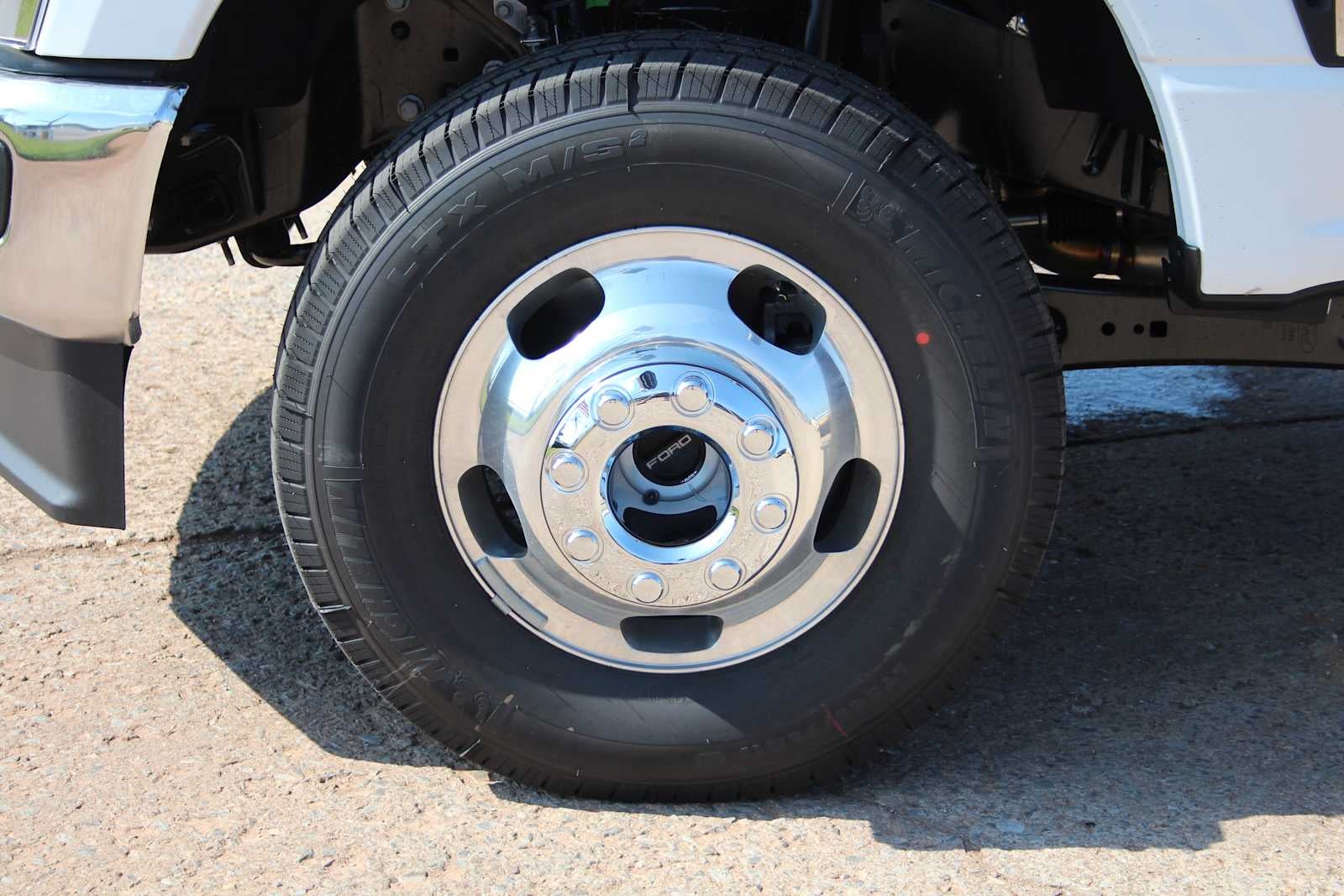 2026 Ford Super Duty F-350 DRW XL