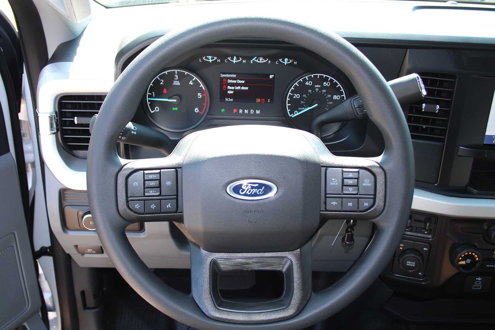 2026 Ford Super Duty F-350 DRW XL