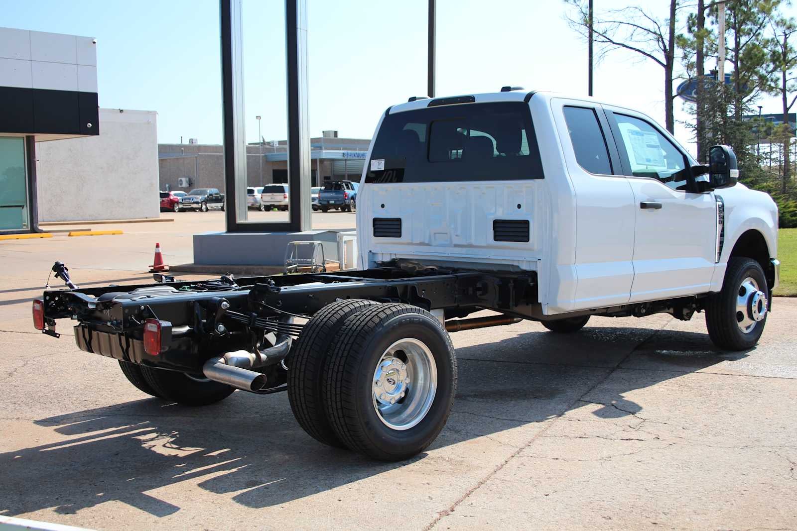 2026 Ford Super Duty F-350 DRW XL