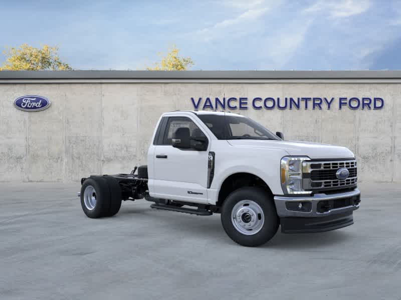2026 Ford Super Duty F-350 DRW XL
