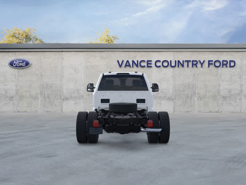 2025 Ford Super Duty F-550 DRW F-550® XL