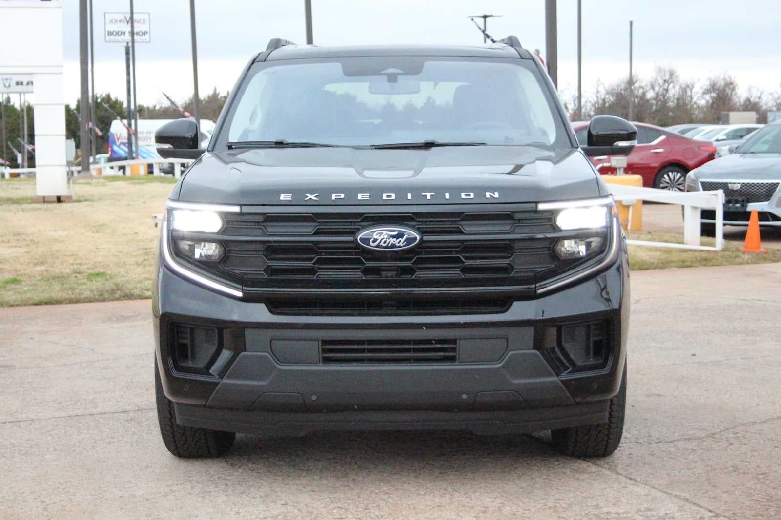 2025 Ford Expedition Active