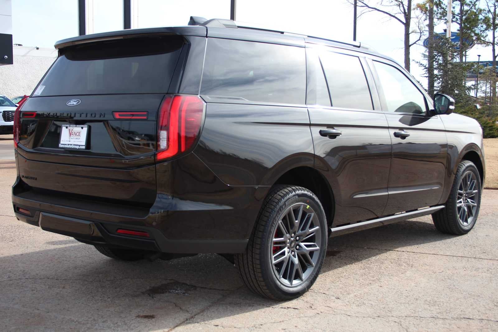 2025 Ford Expedition Platinum