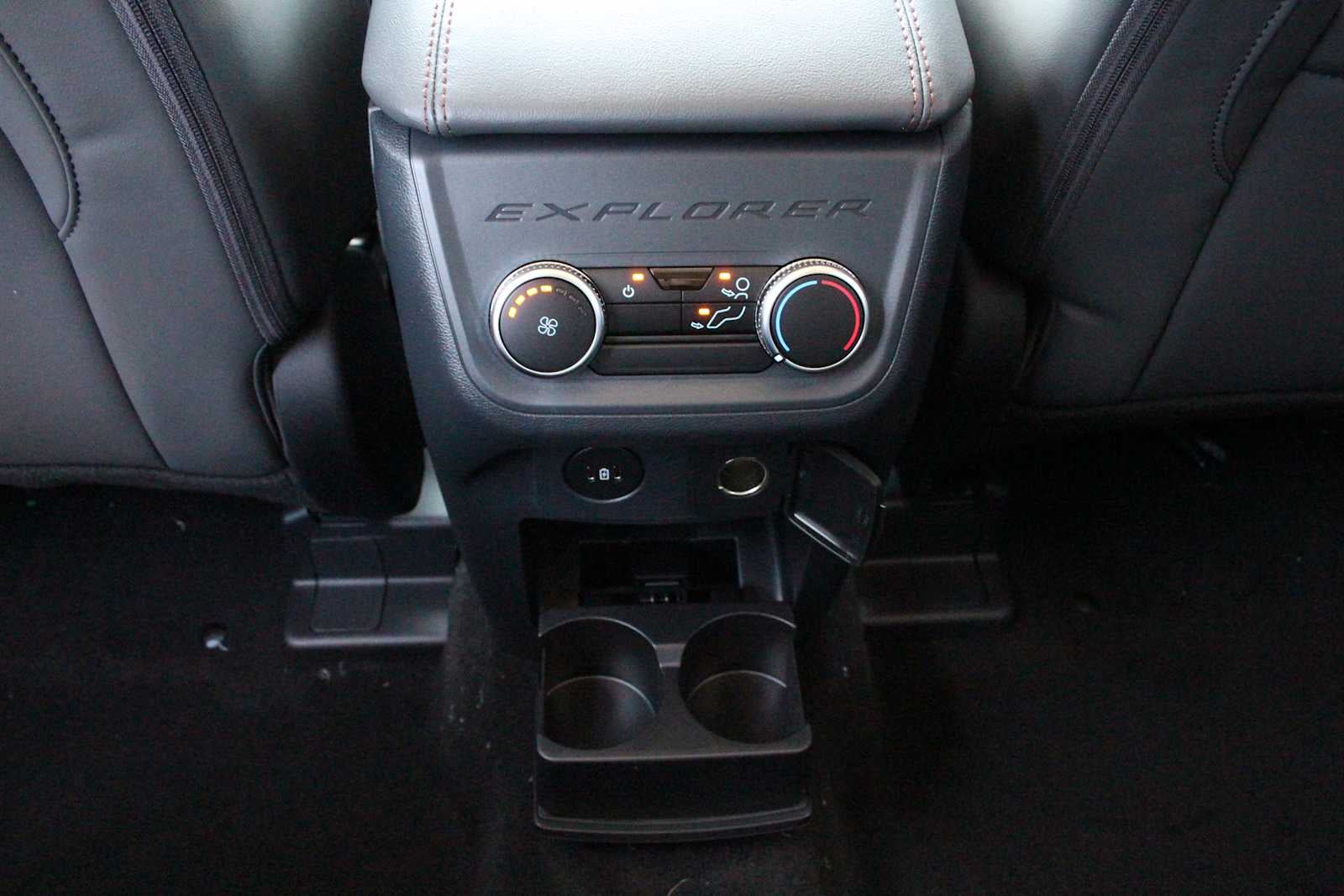 2026 Ford Explorer Active w/200A Pkg