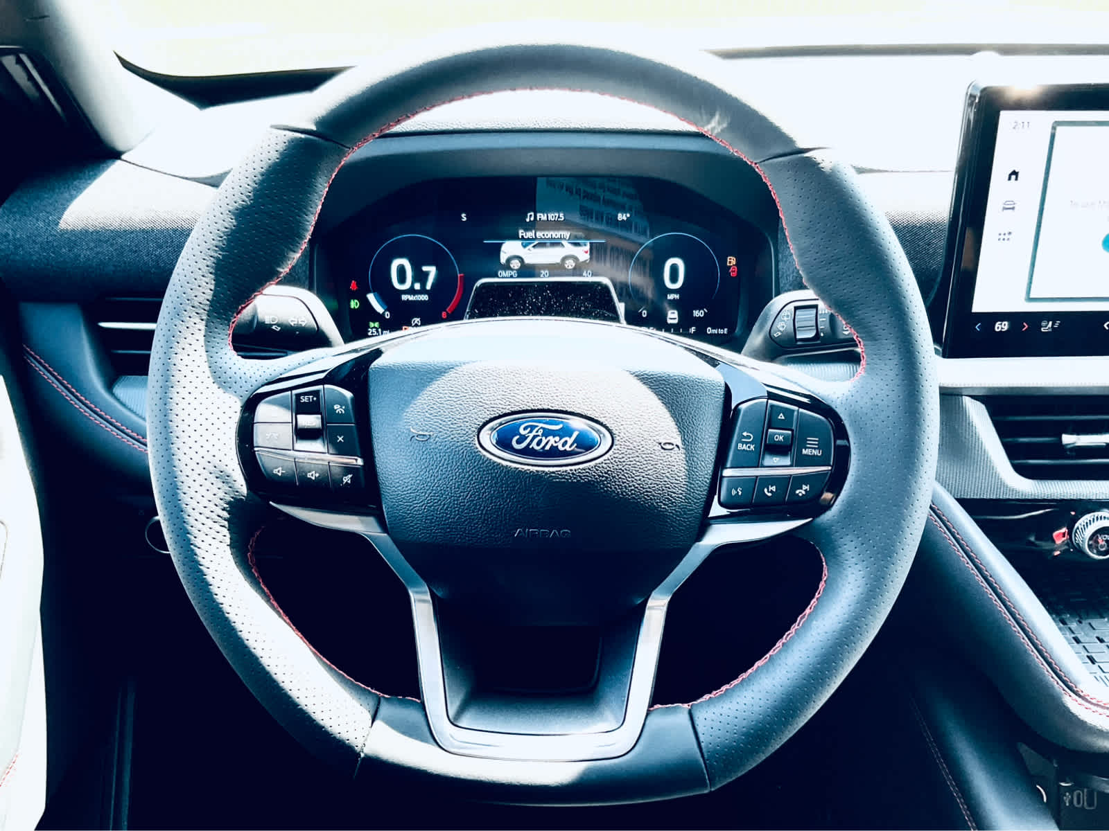 2025 Ford Explorer ST-Line