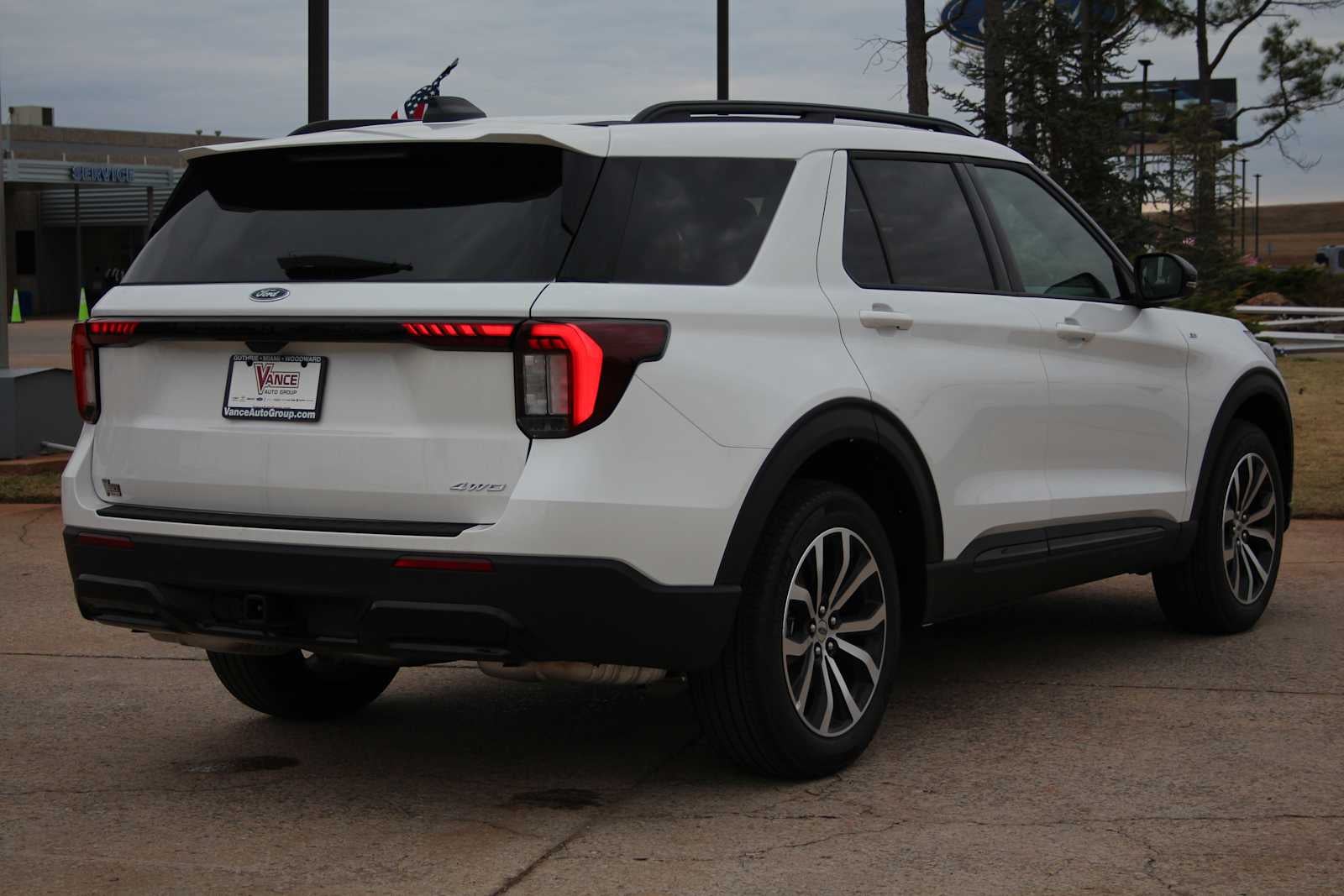 2025 Ford Explorer ST-Line