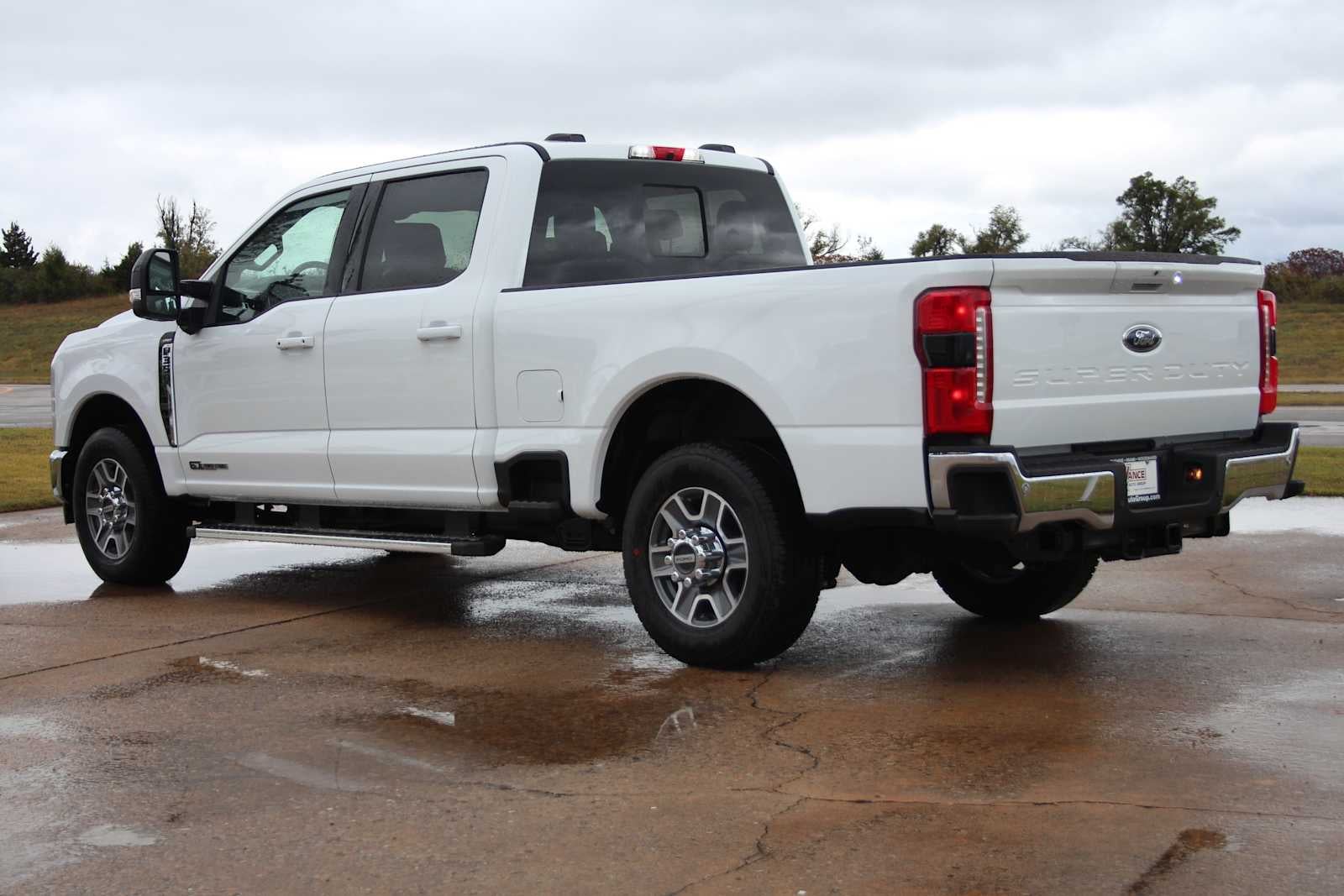 2026 Ford Super Duty F-350 SRW LARIAT