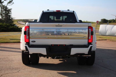 2026 Ford Super Duty F-350 DRW Pickup Platinum