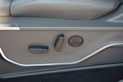 2026 Ford Super Duty F-350 DRW Pickup Platinum