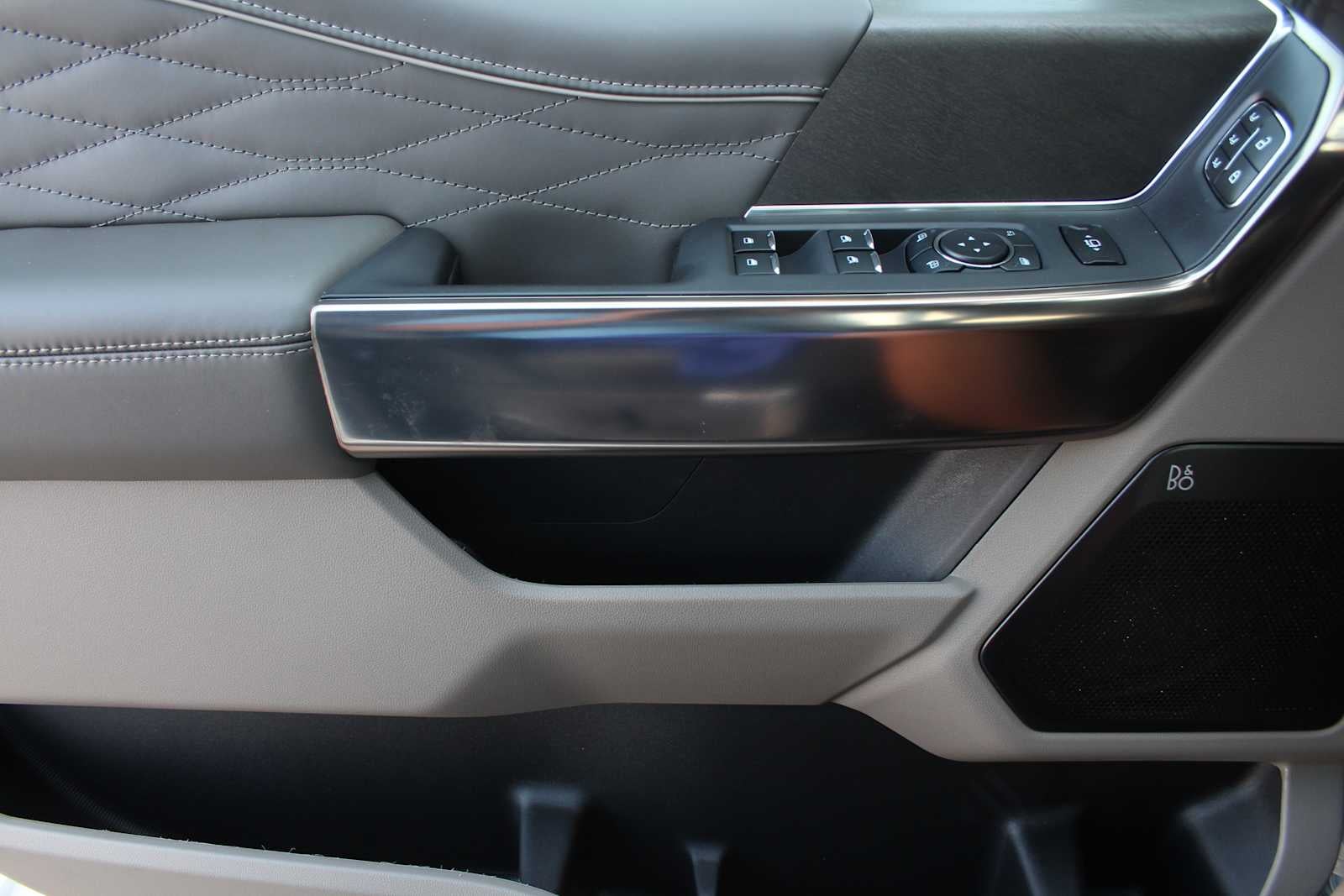 2026 Ford Super Duty F-350 DRW Pickup Platinum