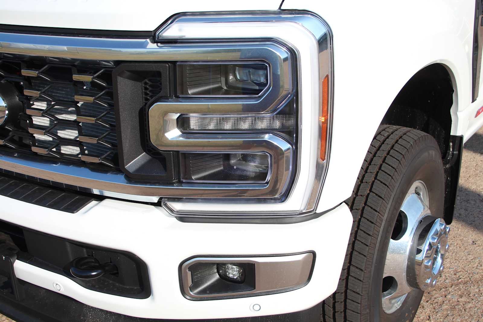 2026 Ford Super Duty F-350 DRW Pickup Platinum