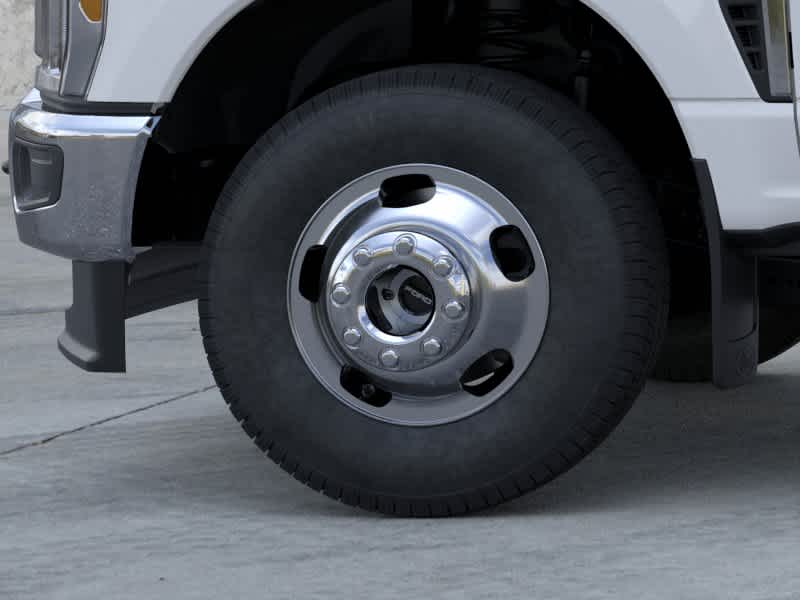 2026 Ford Super Duty F-350 DRW Pickup XLT