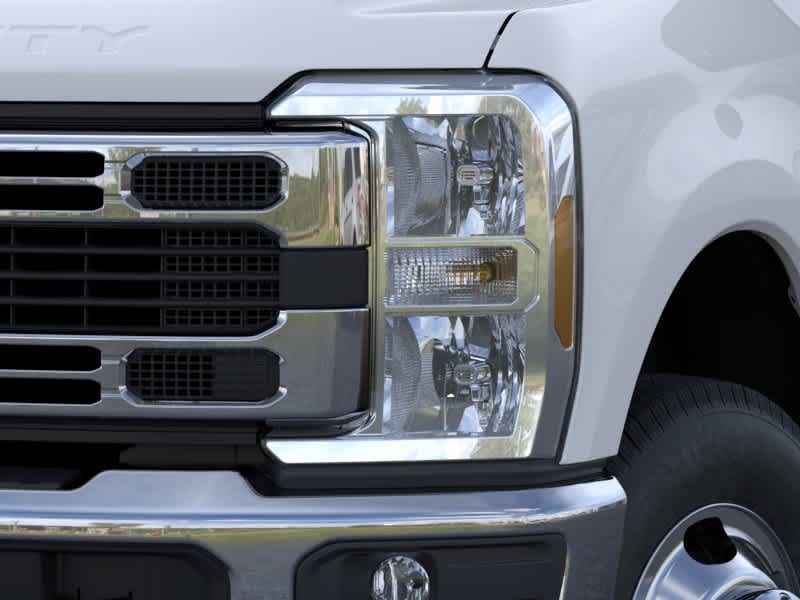 2026 Ford Super Duty F-350 DRW Pickup XL