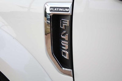 2022 Ford Super Duty F-450 DRW Platinum