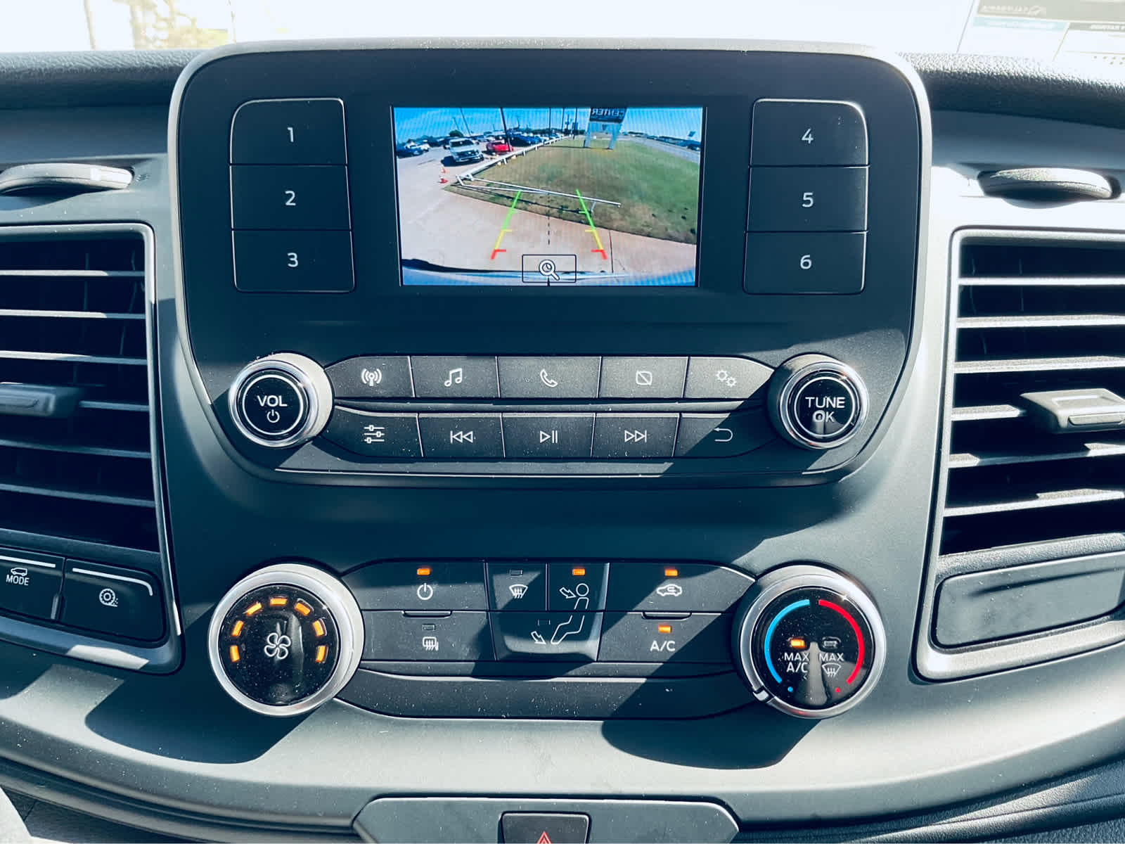 2025 Ford Transit Base